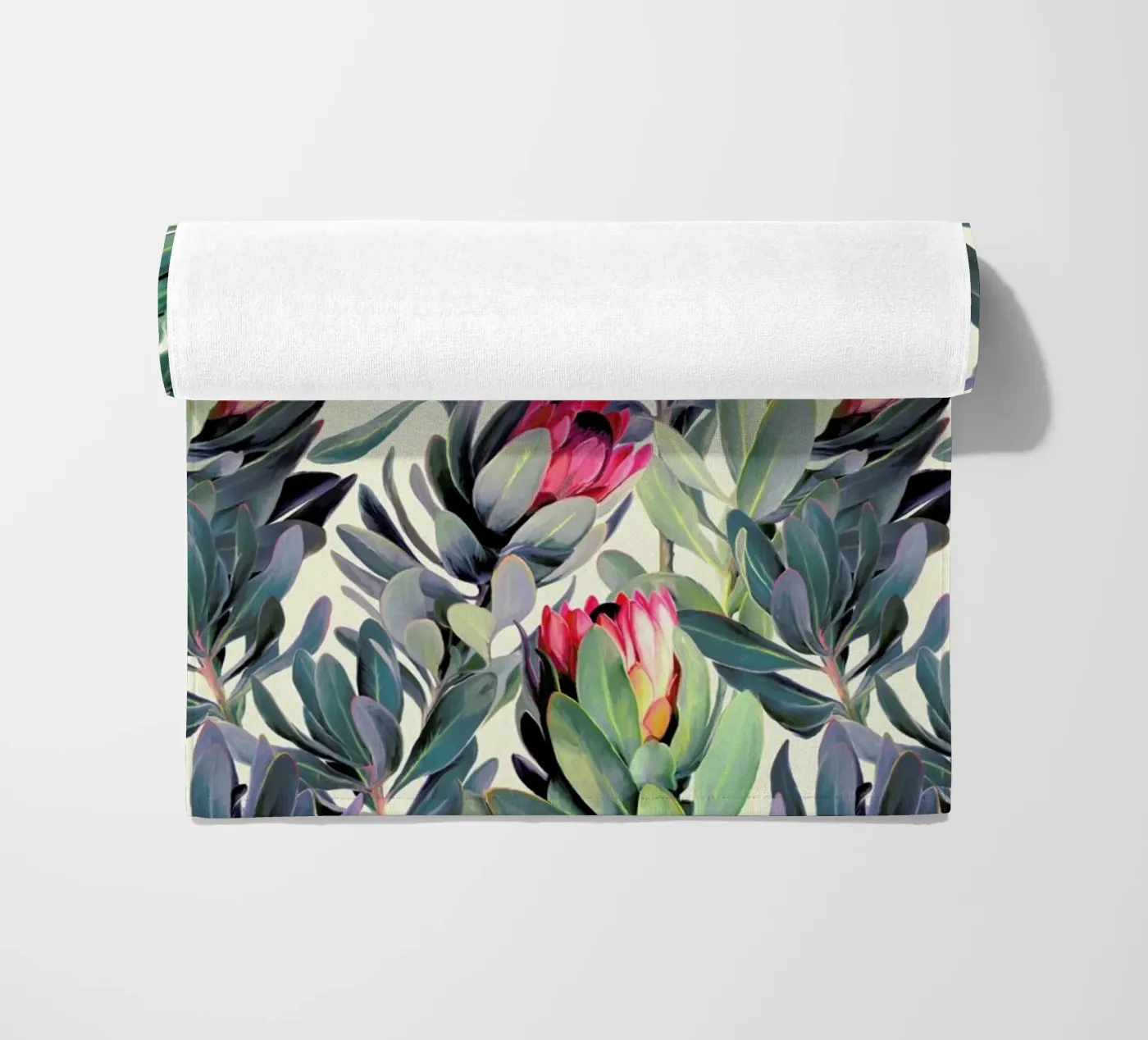 Painted Protea Pattern Strandtuch von Micklyn Le Feuvre