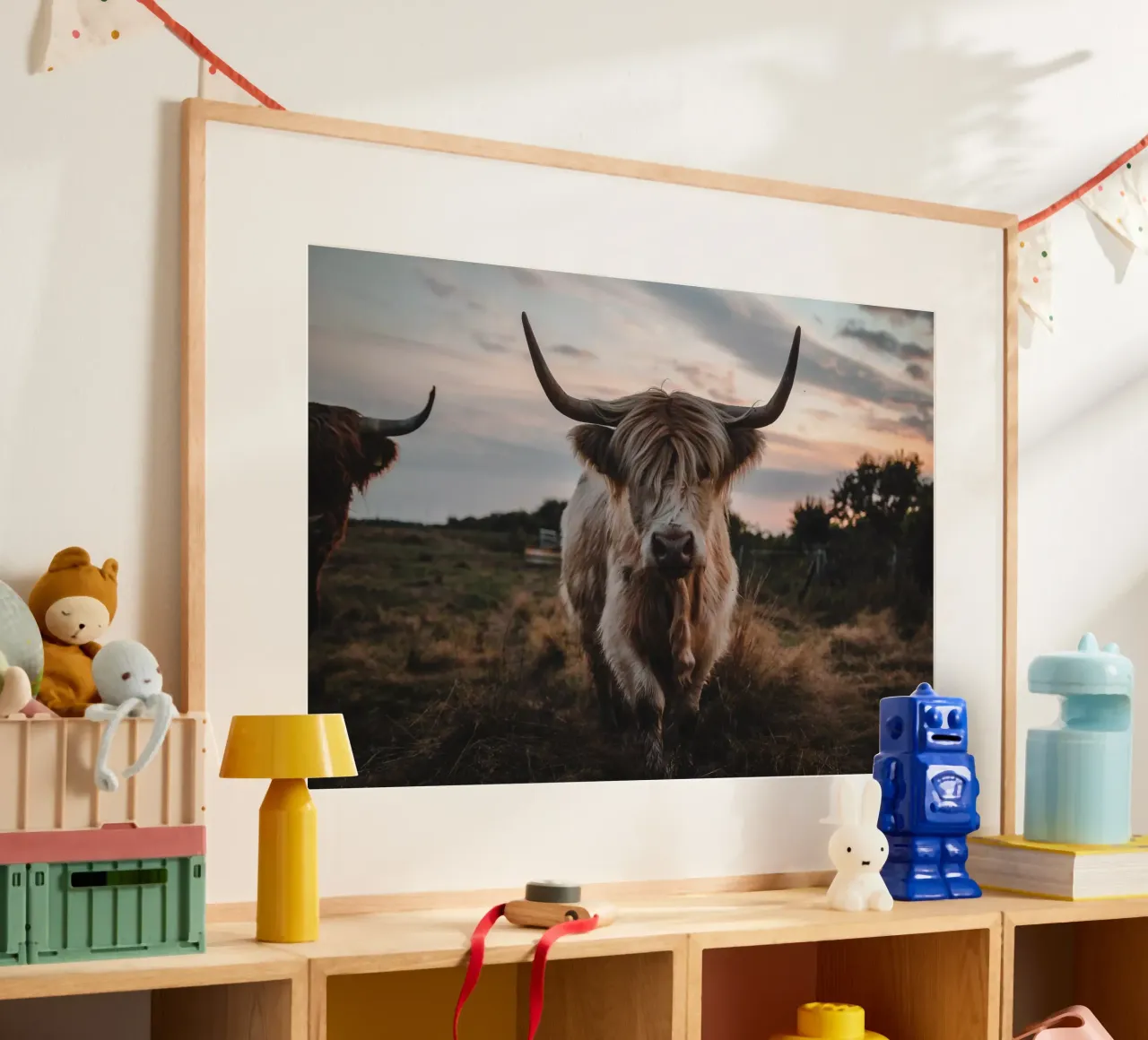Manzo Highland al dente di leone 🐮 poster con telaio in alluminio da Sibbershusum