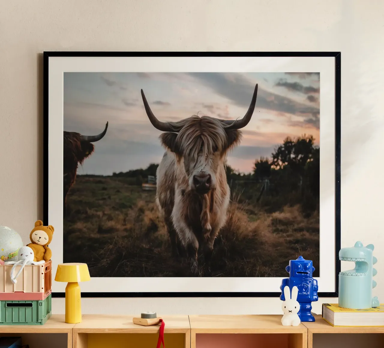 Manzo Highland al dente di leone 🐮 poster con telaio in alluminio da Sibbershusum