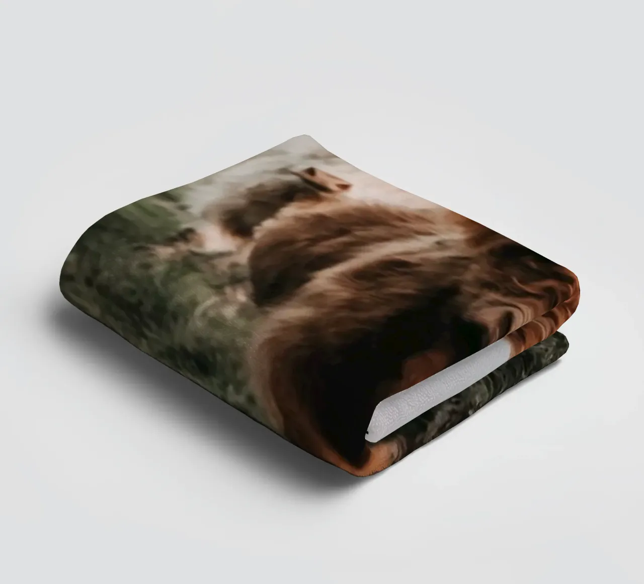 Highland cows 🐮 towel by Sibbershusum