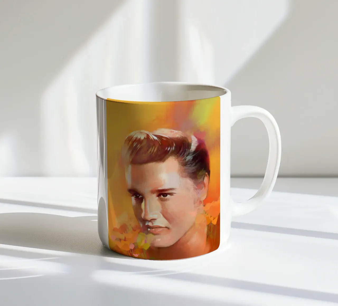 Elvis Presley - Un re solitario tazza in ceramica da Artascy Art