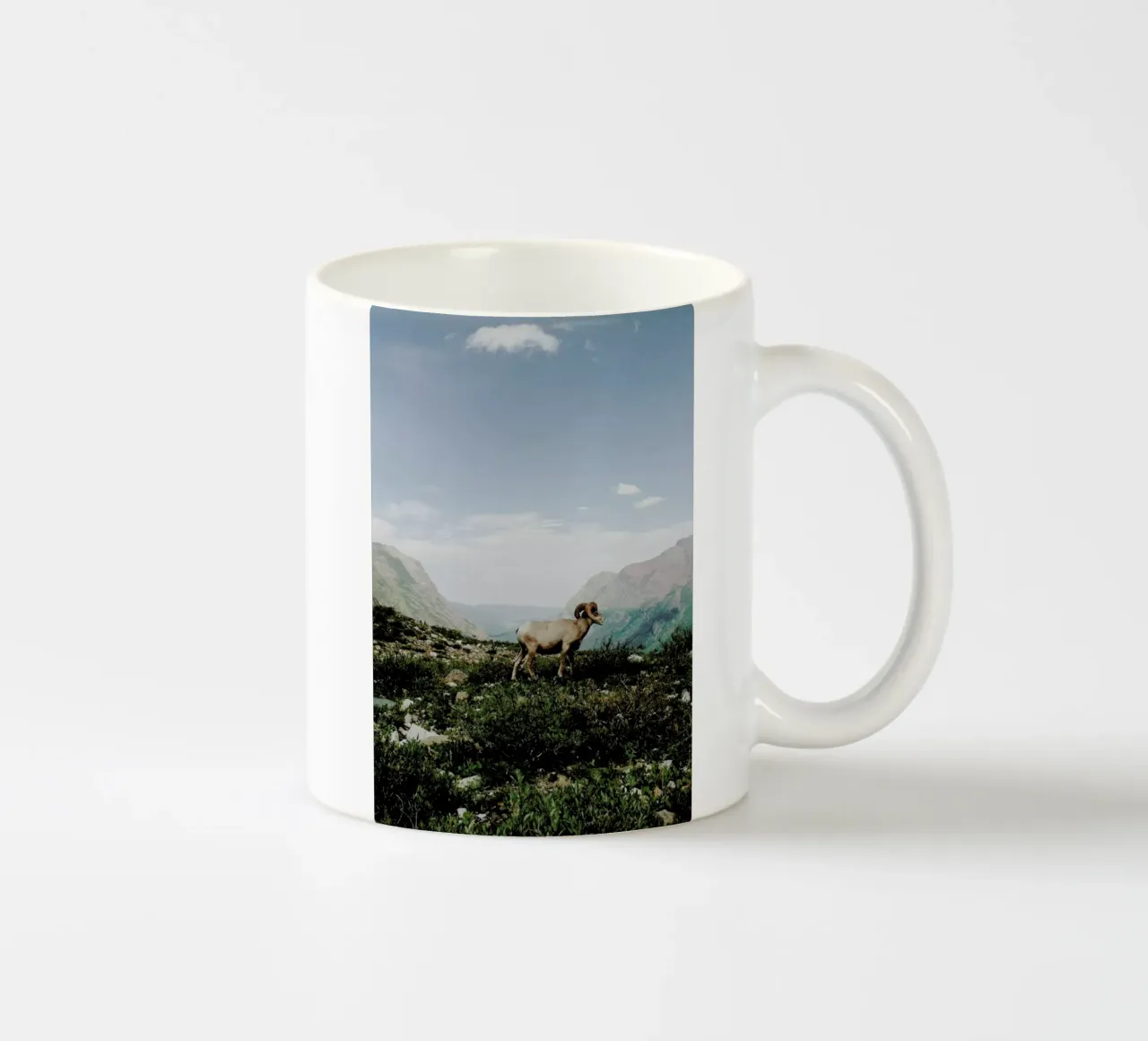 Bighorn Sheep tazza in ceramica da Kevin Russ