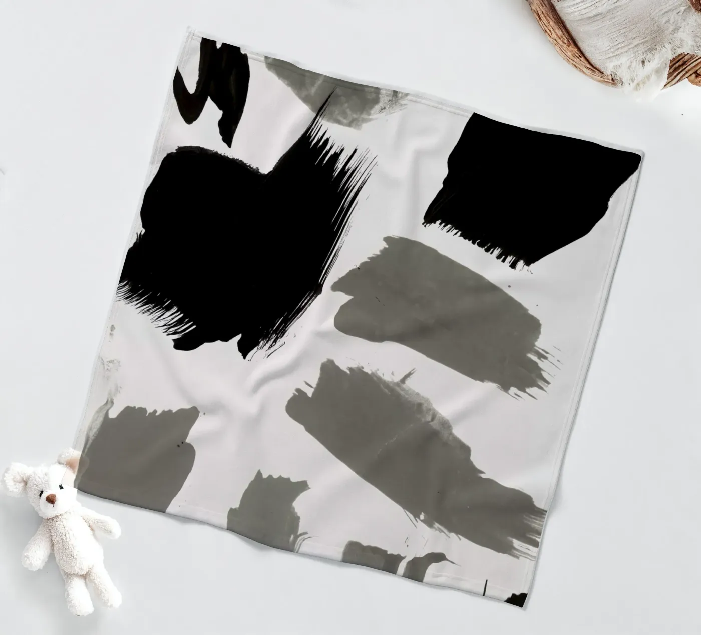 abstract marks fleecedeken van IRIS LEHNHARDT FINE ART