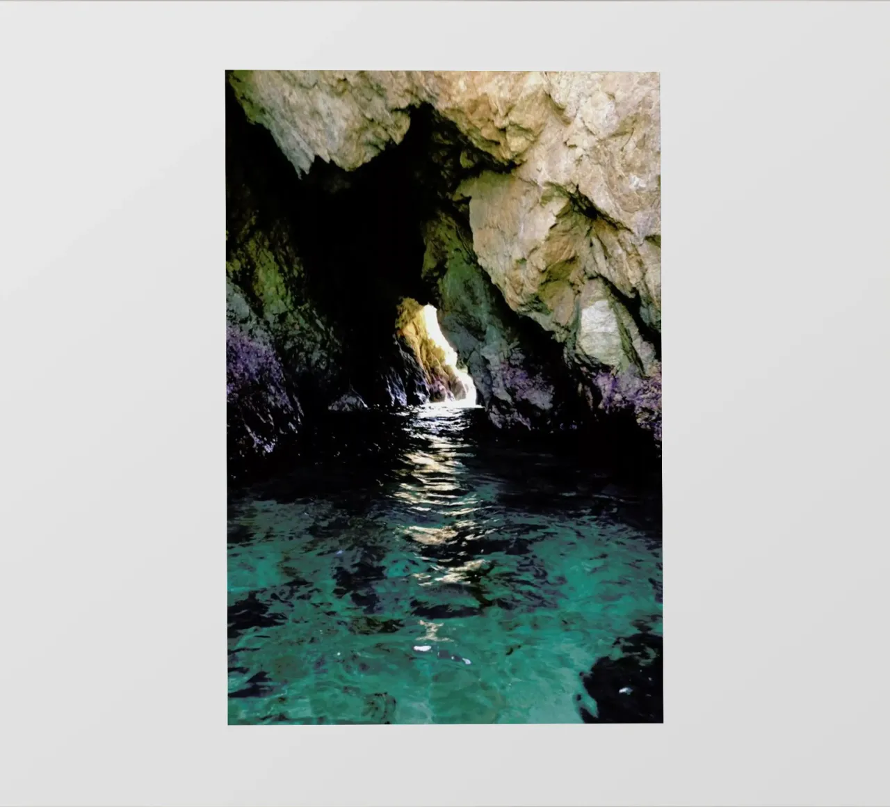 Colorful Ocean Cave telo in pvc da Kevin Russ