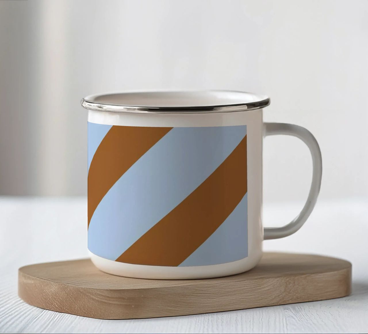 Stripes Diagonal Lightblue tazza in smalto da Studio ROSAGRAU