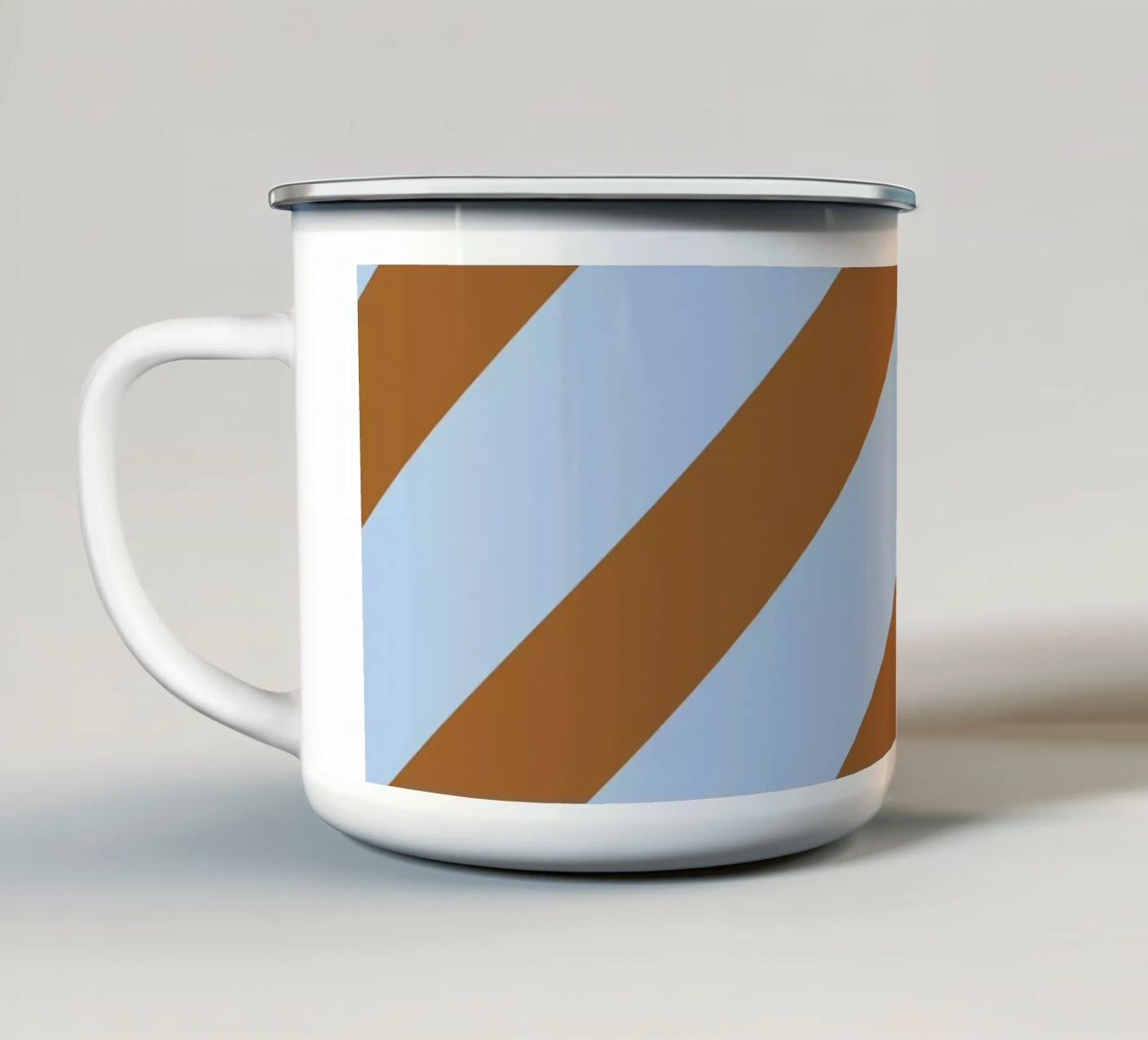 Stripes Diagonal Lightblue tazza in smalto da Studio ROSAGRAU