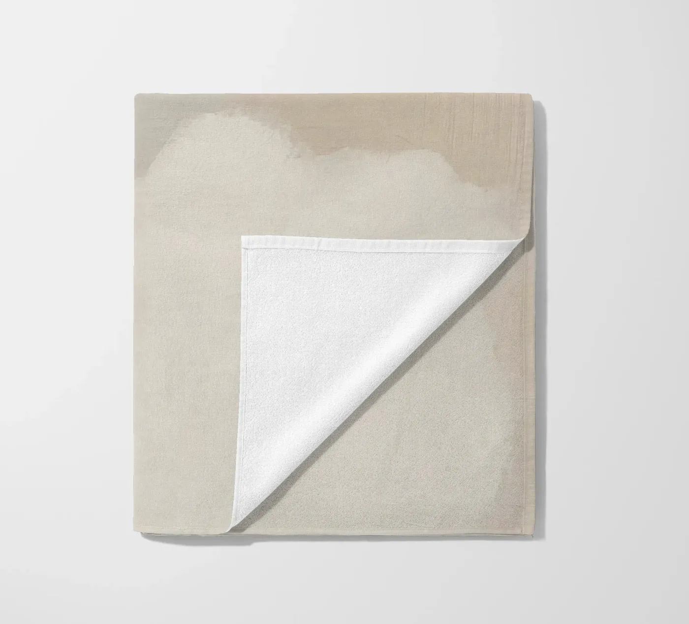 Zachte wolken strandhanddoek van ThingDesign