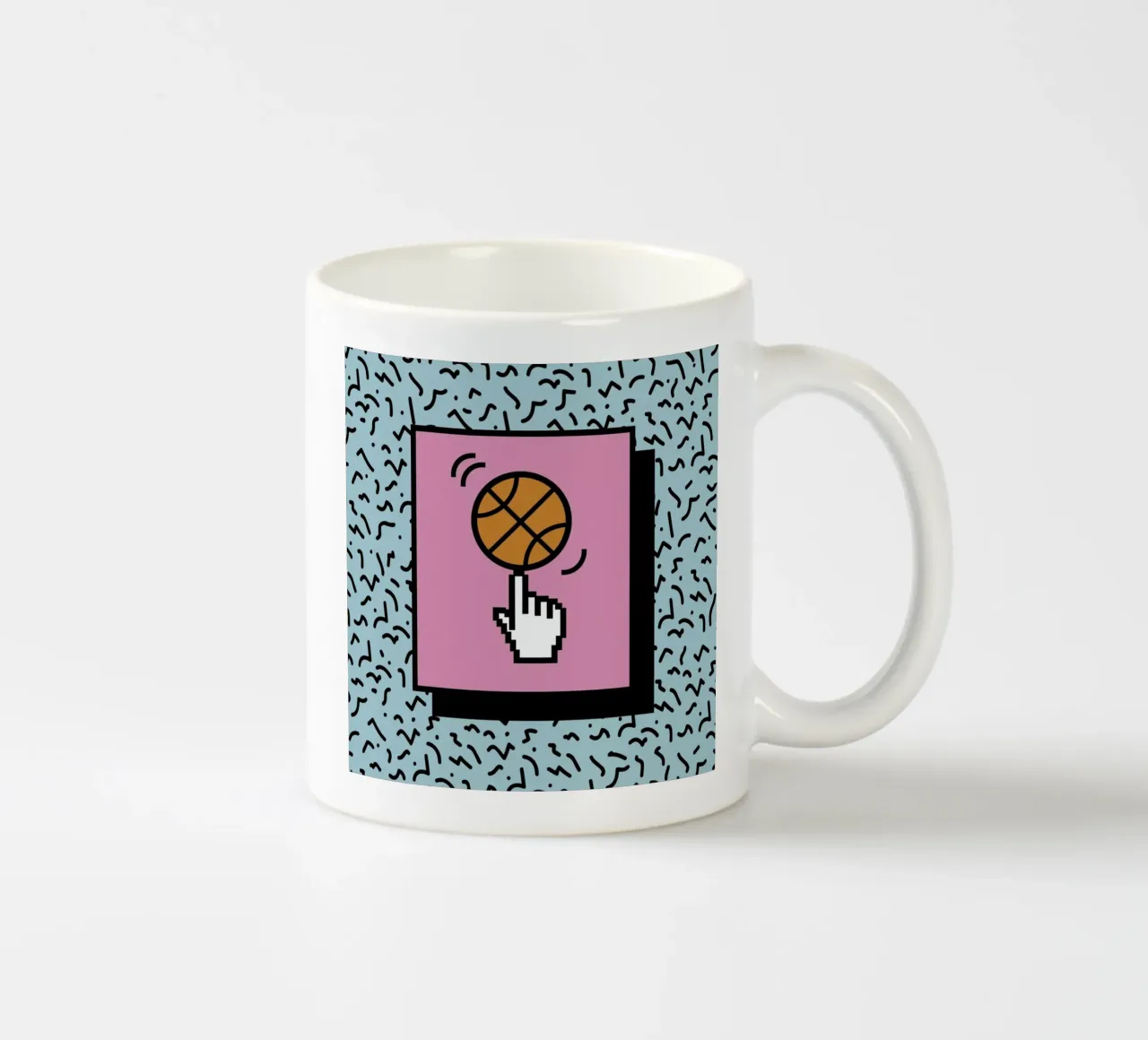 Ball Tricks tazza in ceramica da Rachel Peck