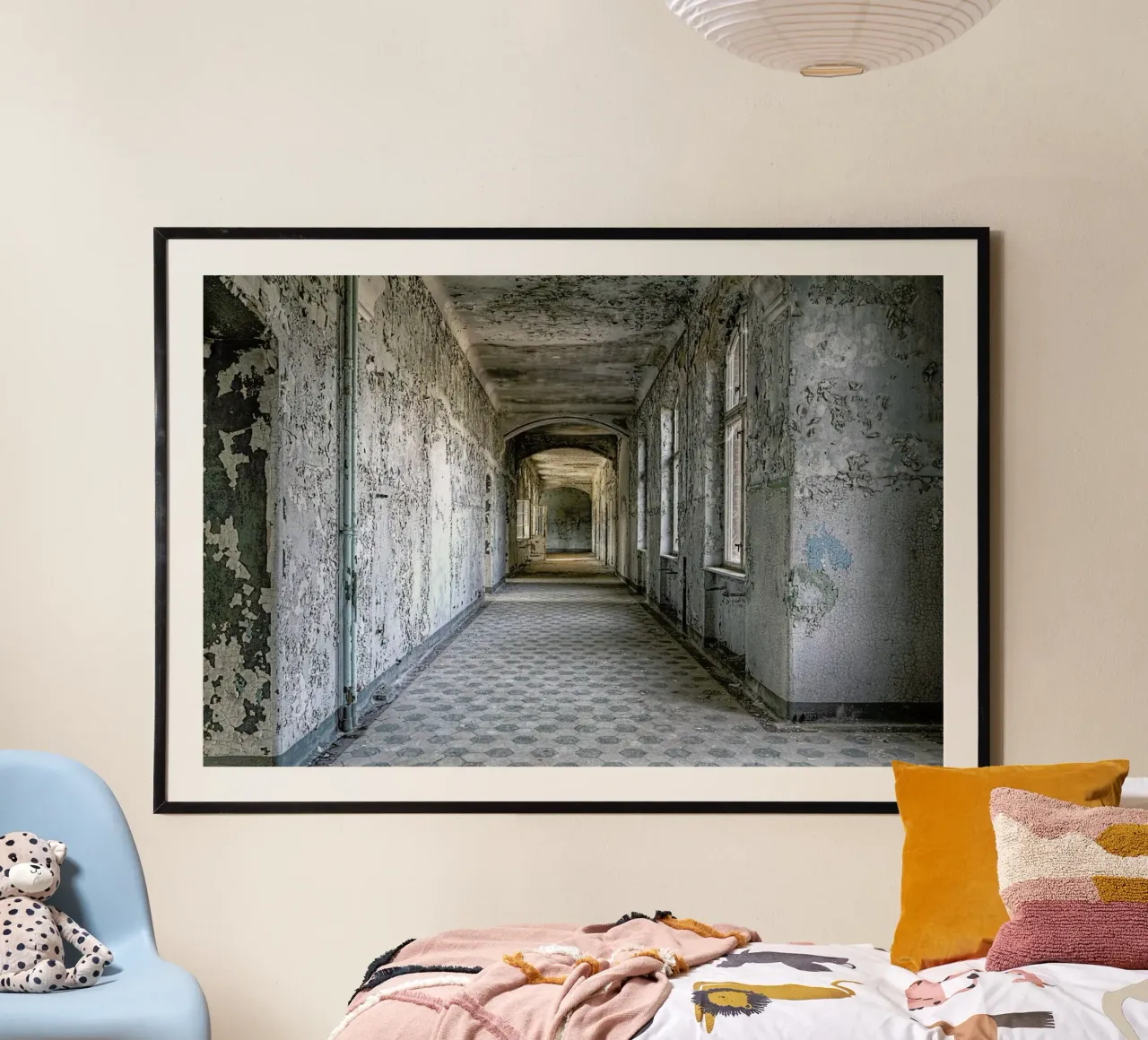Kurhaus 6 poster con telaio in alluminio da Michael Belhadi