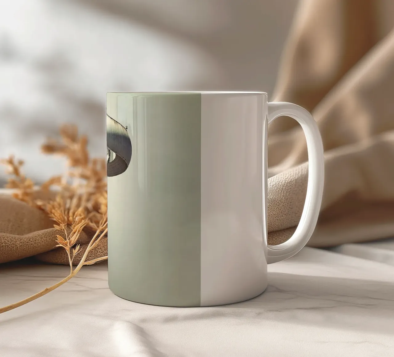 Telefonica tazza in ceramica da Michael Belhadi
