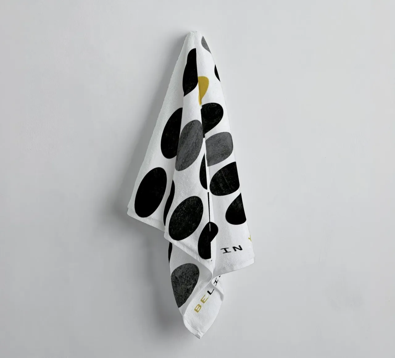 Be You Handtuch von Elisabeth Fredriksson