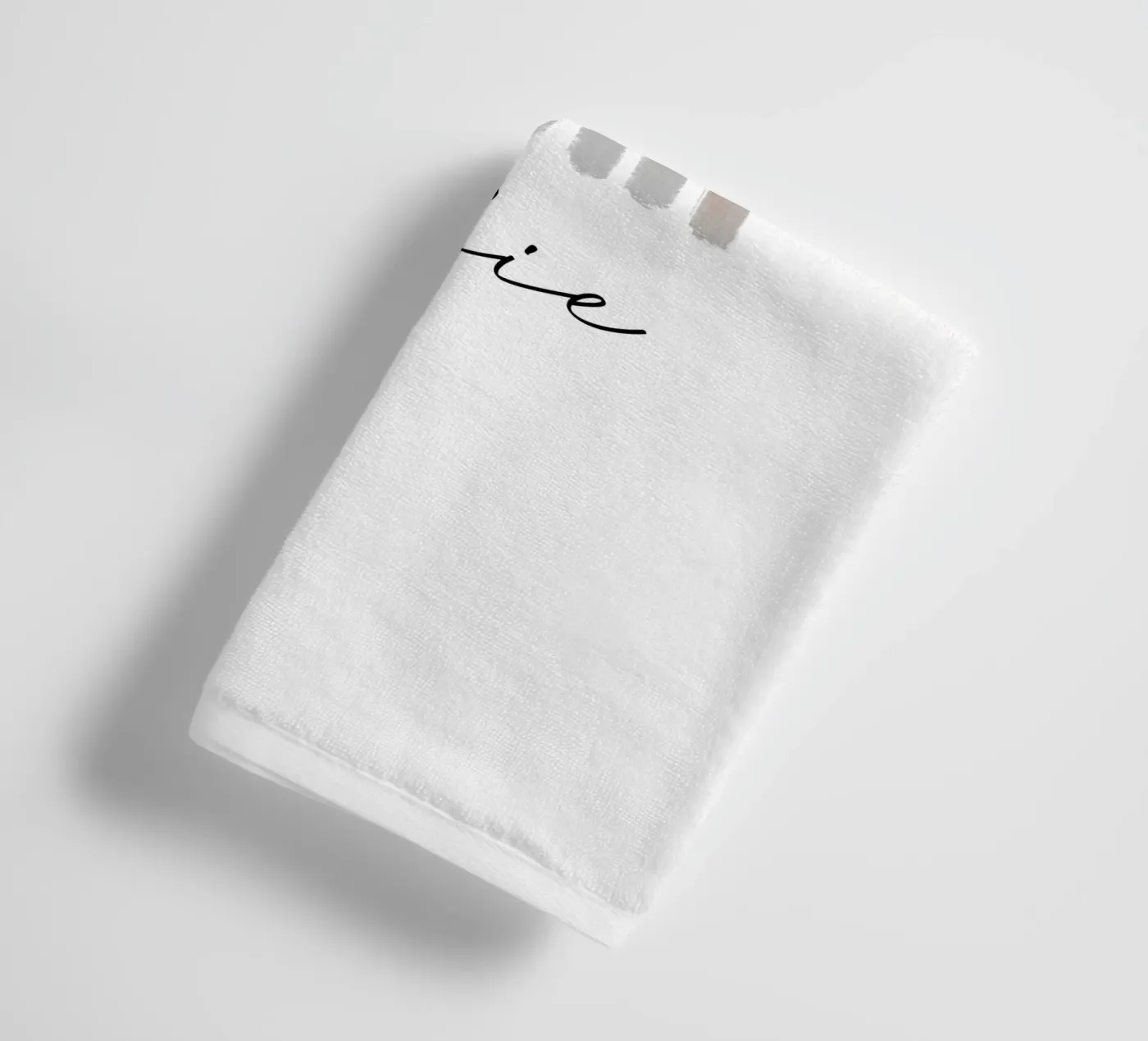 Rainbow badhanddoek van we line studio - design