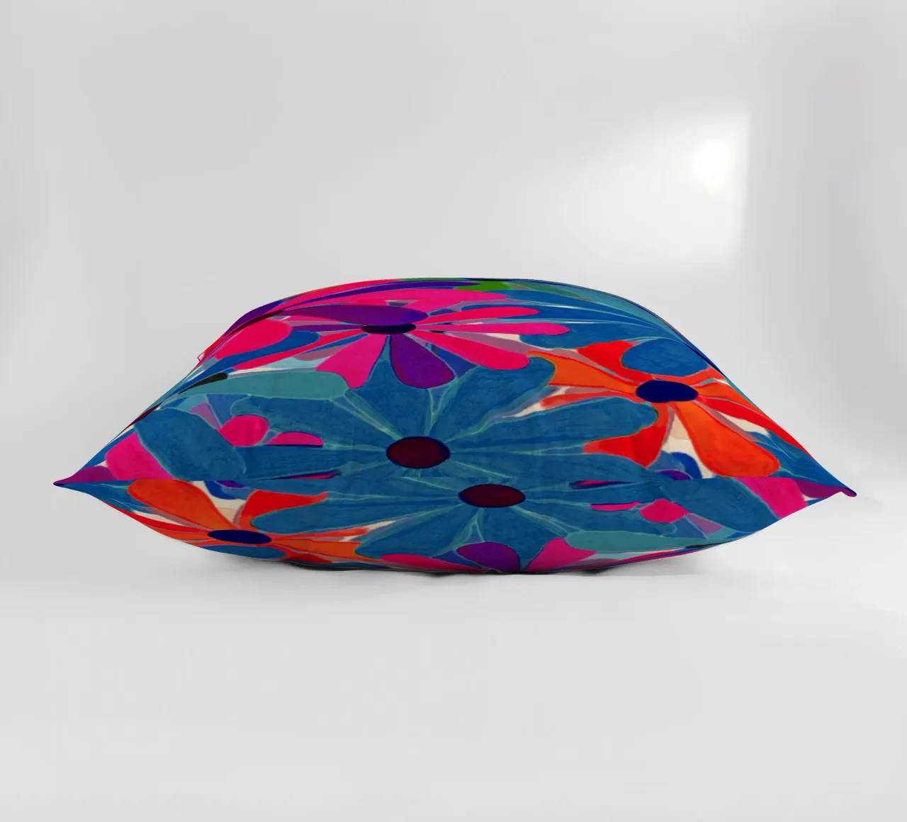 FLOWER POWER decorative cushion by Tine