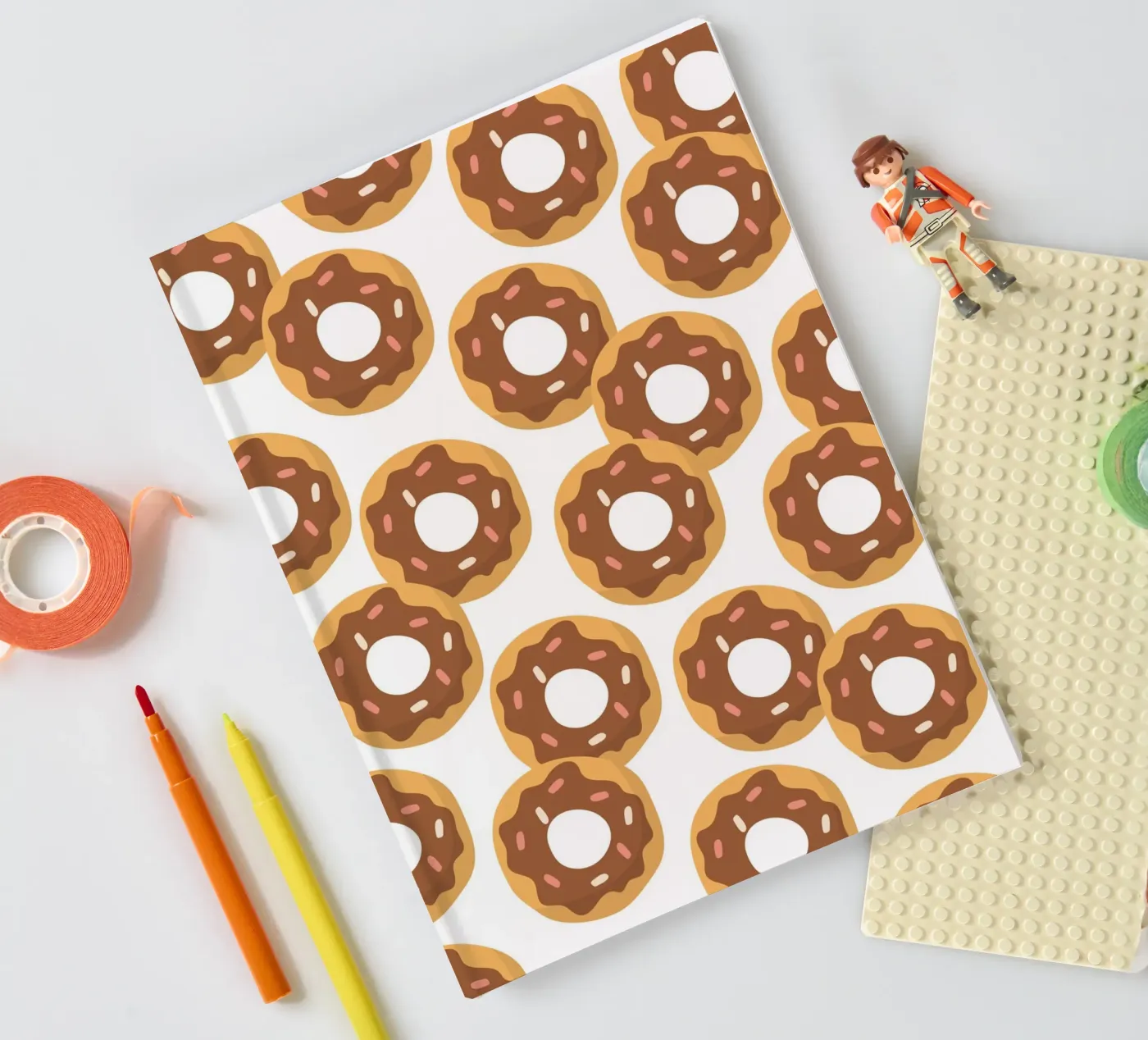 Donuts pattern quaderno da Happypatterns