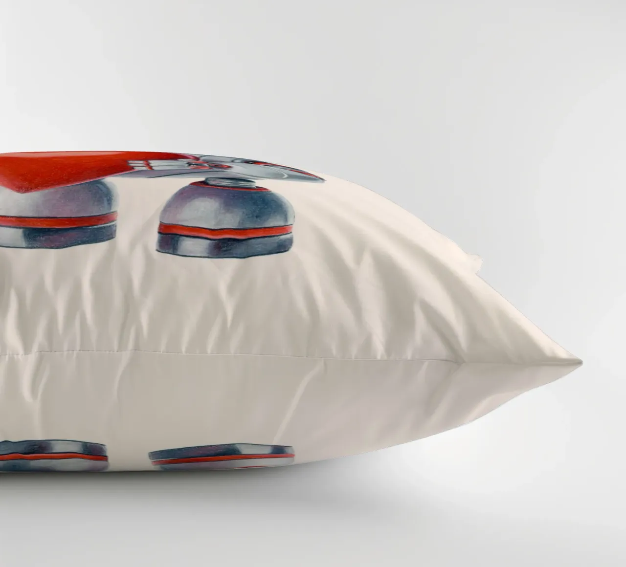 Robot con un cuore cuscino da Graphit und Farbe