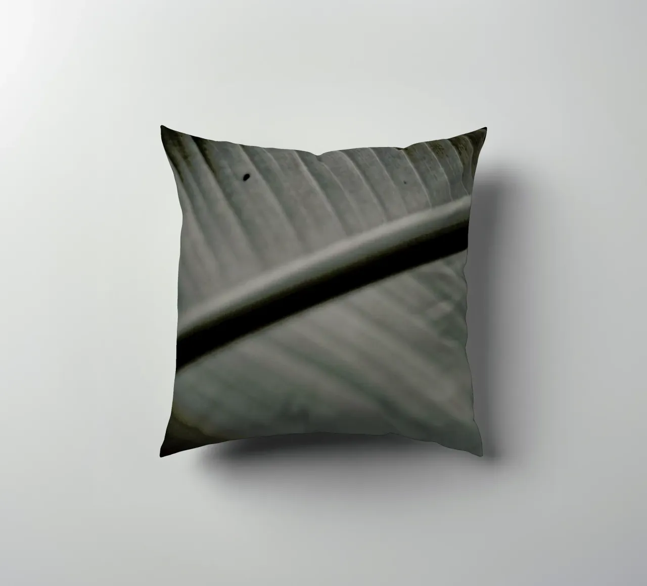 Botanical II - Banana Leaf cuscino da Anja Hebrank Photography