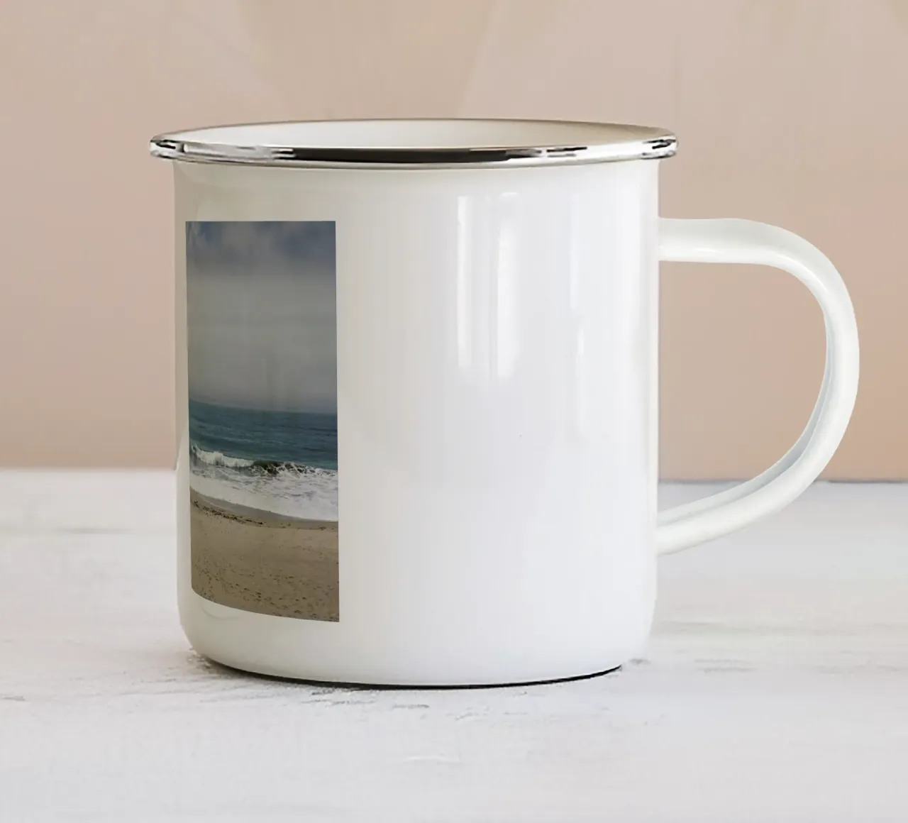 PC5 tazza in smalto da Marc Gruninger