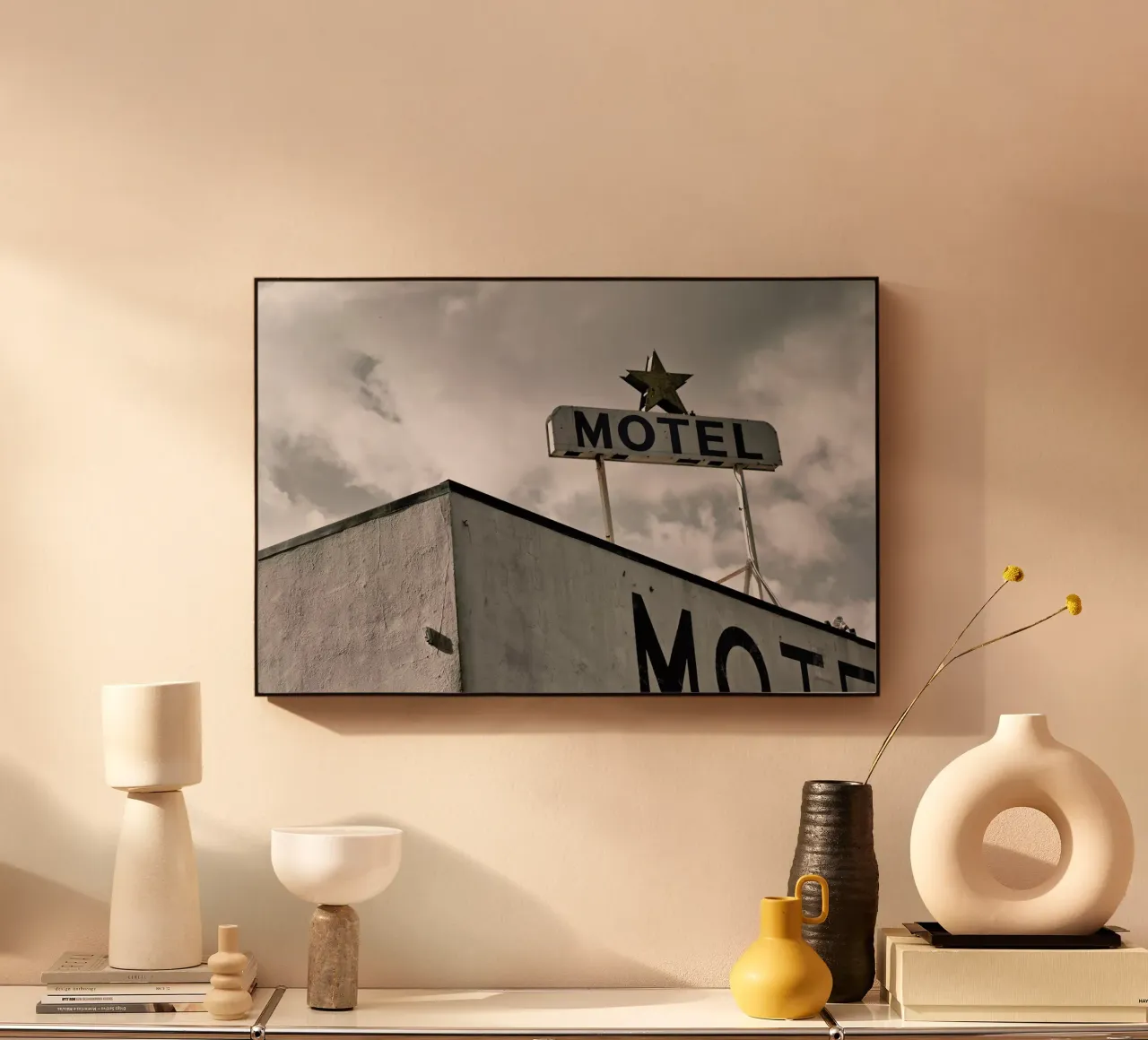 Motel alu-dibond by Marc Gruninger