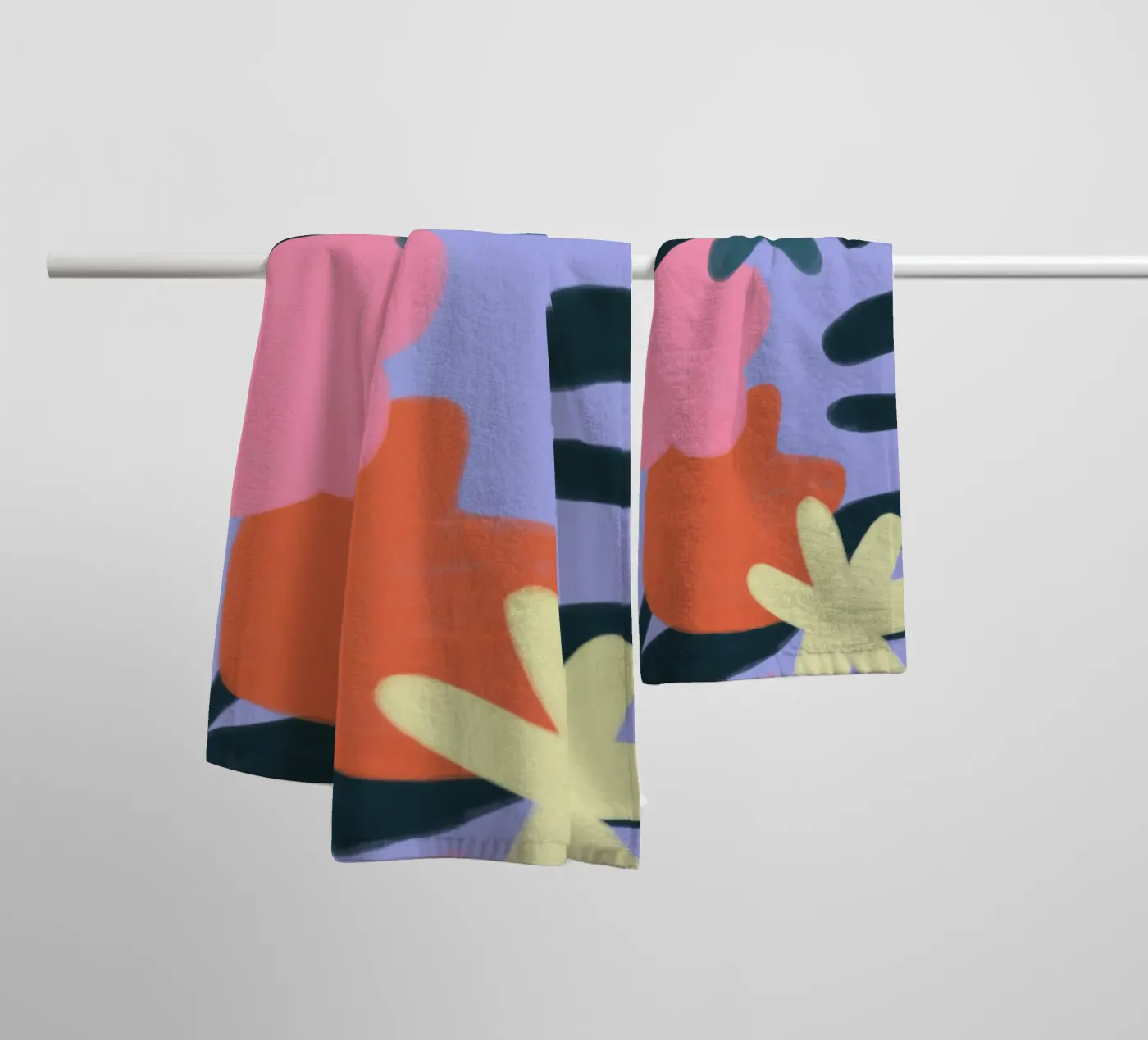 Flowers towel by bonbureau