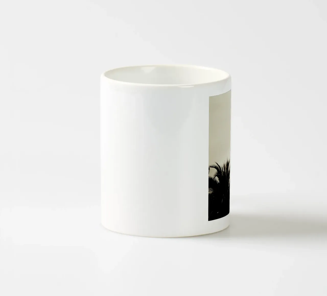Glorious Days tazza in ceramica da Sophie Etchart