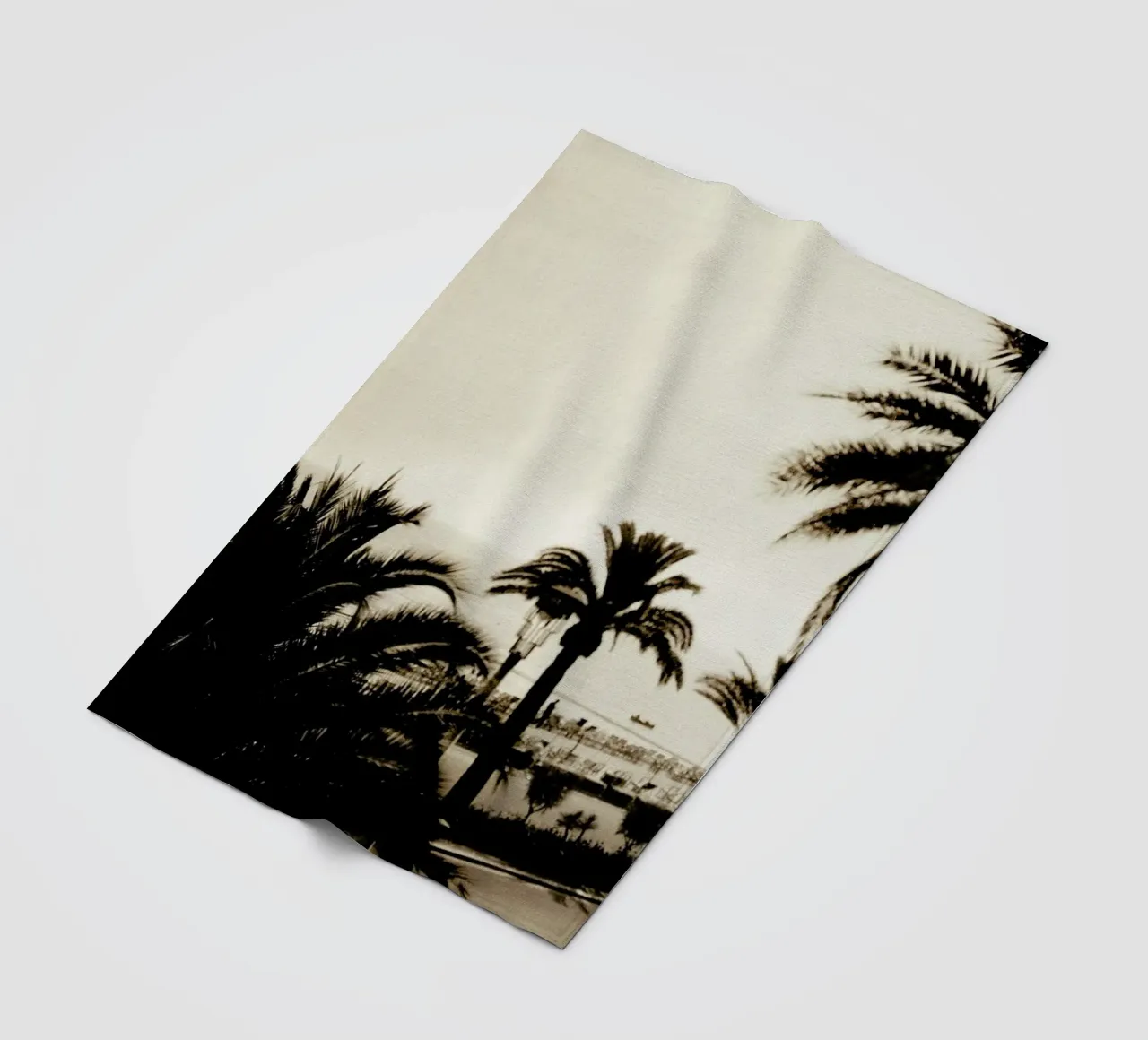Glorious Days coperta in pile da Sophie Etchart