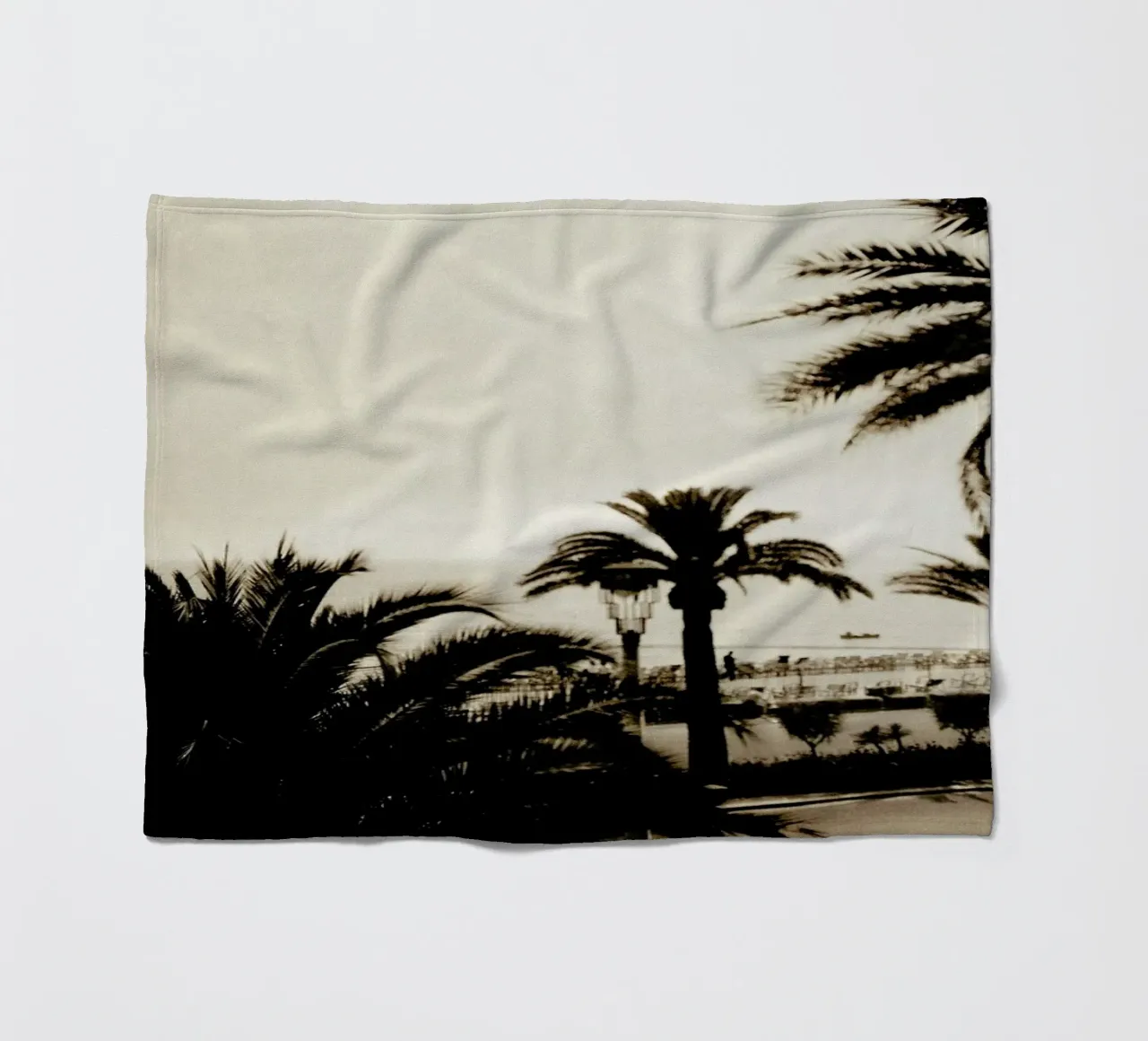 Glorious Days coperta in pile da Sophie Etchart