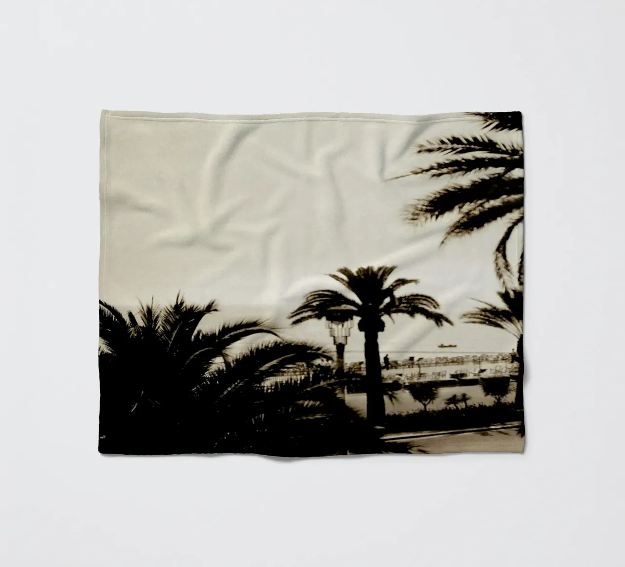 Glorious Days coperta in pile da Sophie Etchart