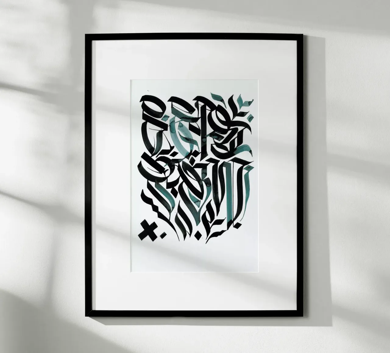 Blue Calligraphy poster con telaio in legno da Drury Brennan