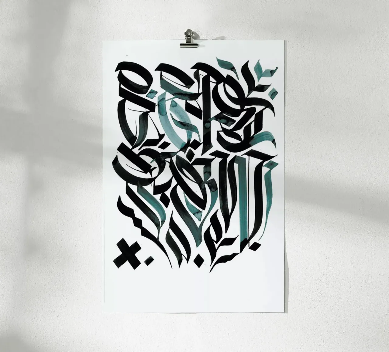 Blue Calligraphy poster con telaio in legno da Drury Brennan
