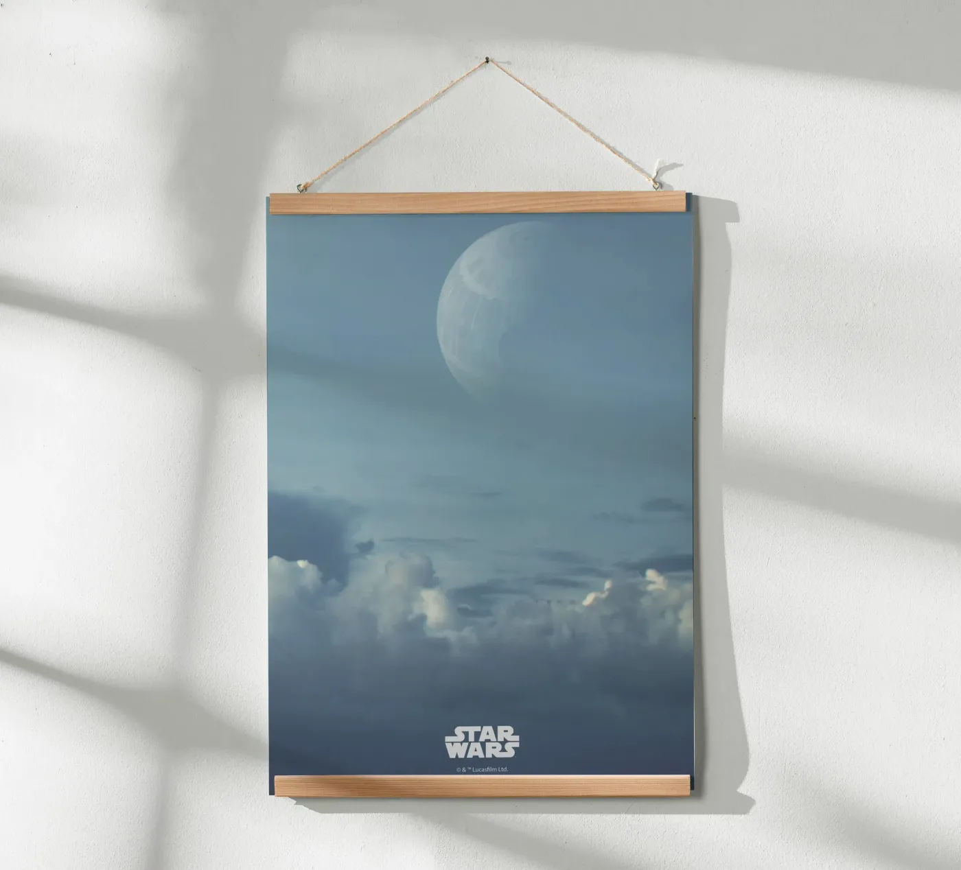 Death Star Behind the Clouds poster da Star Wars