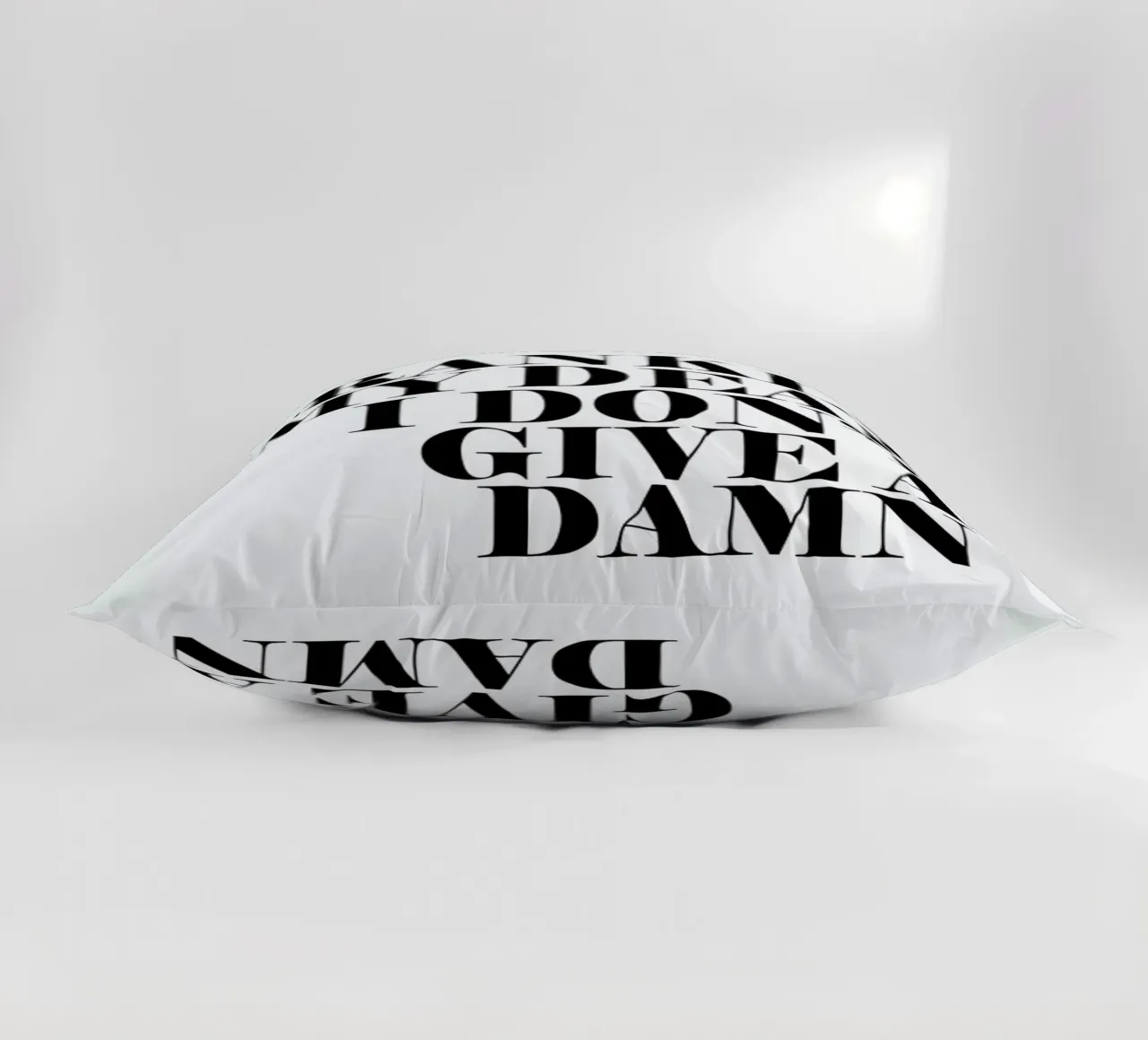 Frankly My Dear I Don’t Give A Damn cuscino da Honeymoon Hotel