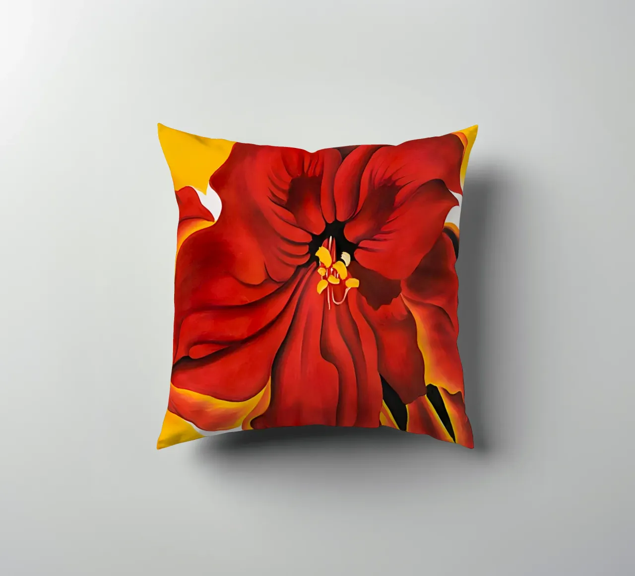 Georgia O'Keeffe - Amaryllis rosso cuscino da Kinsley