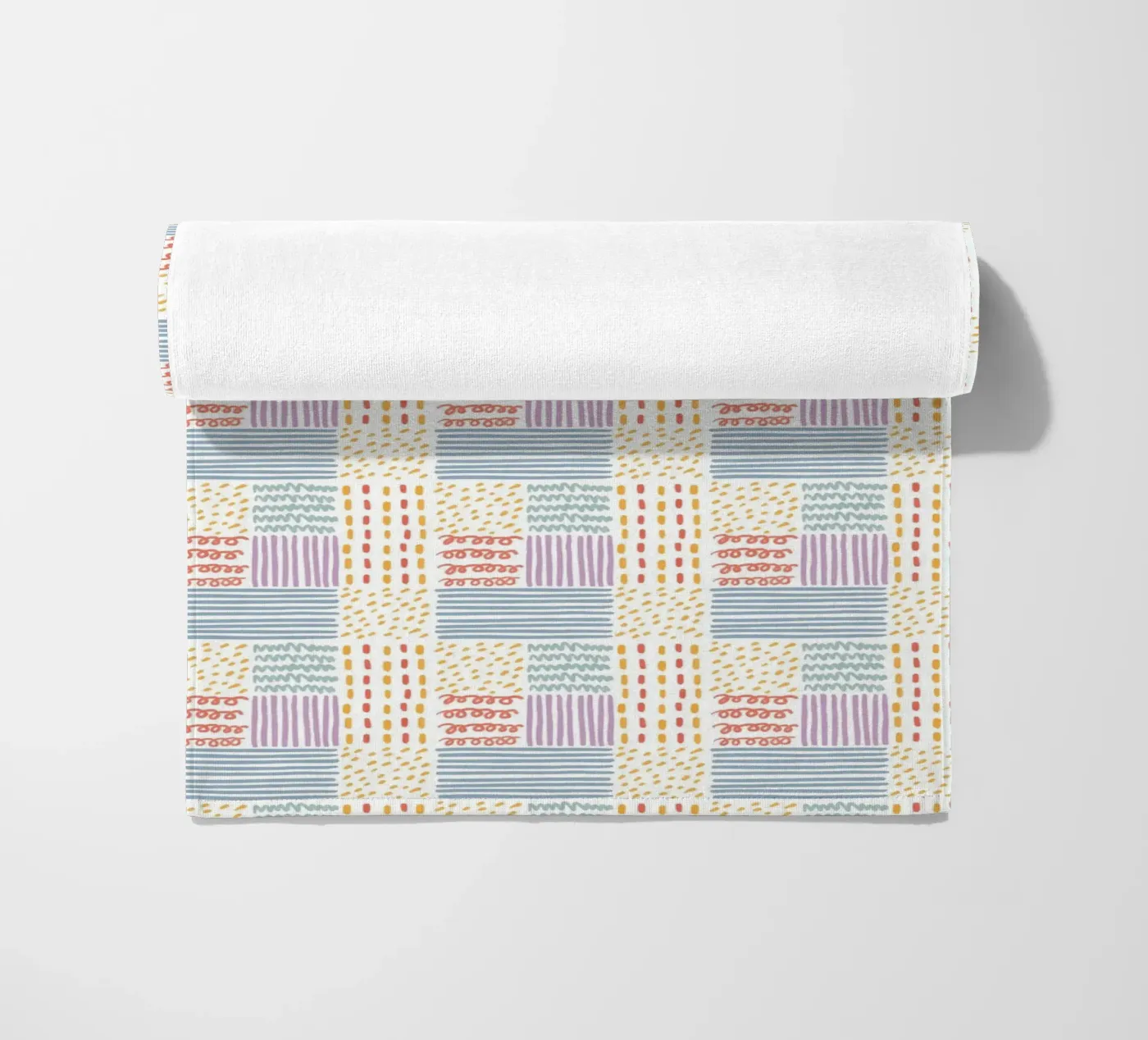 Doodle pattern strandhanddoek van Happypatterns