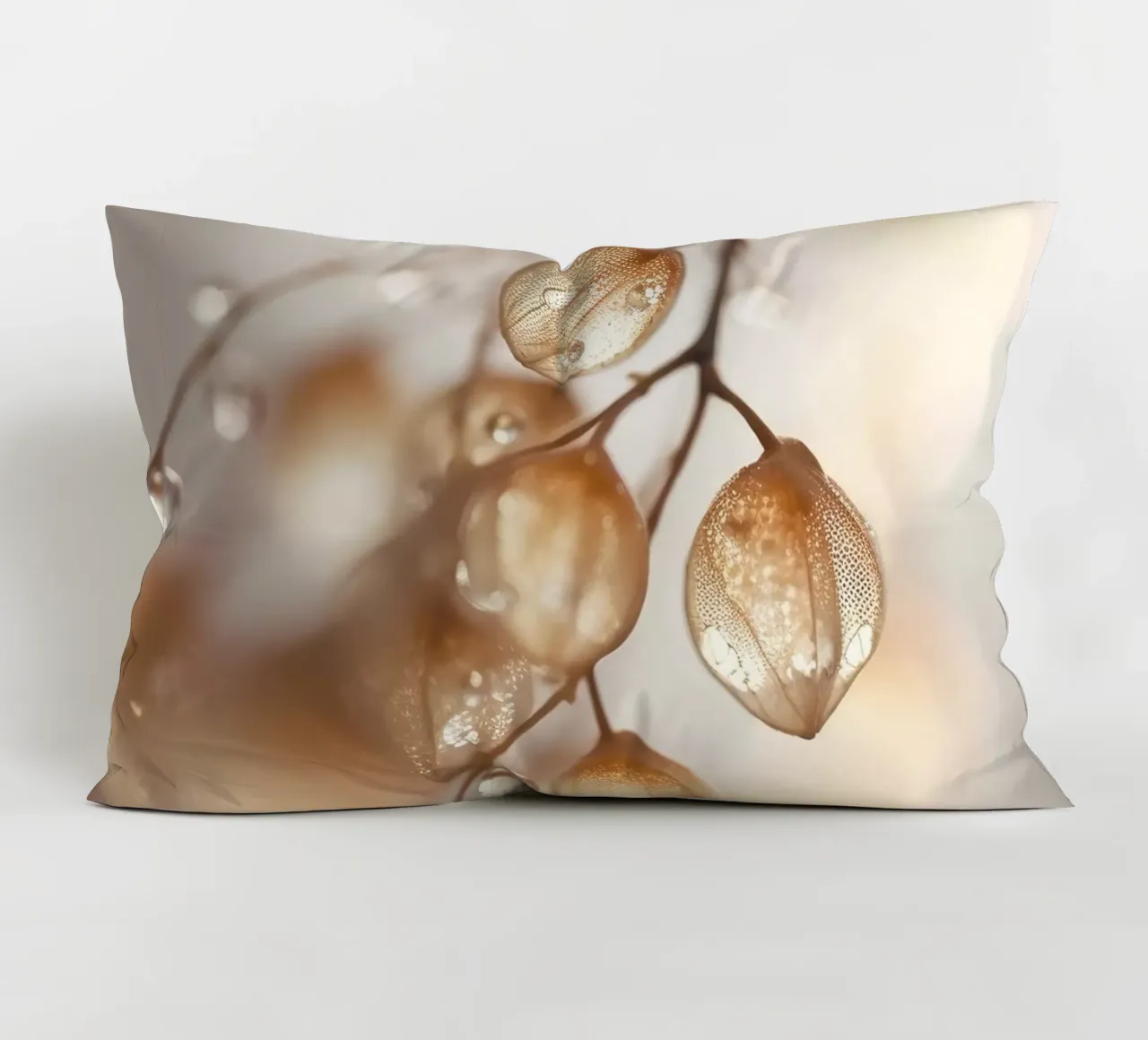 Drops On Leaf No 3 cuscino da treechild