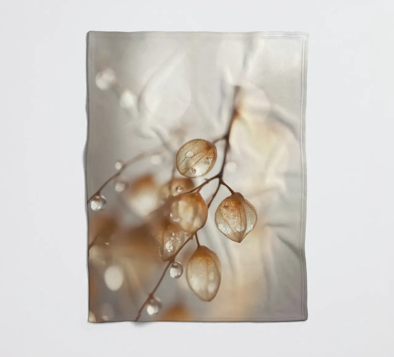 Drops On Leaf No 3 coperta in pile da treechild
