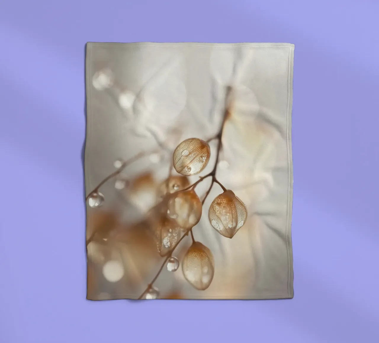 Drops On Leaf No 3 coperta in pile da treechild