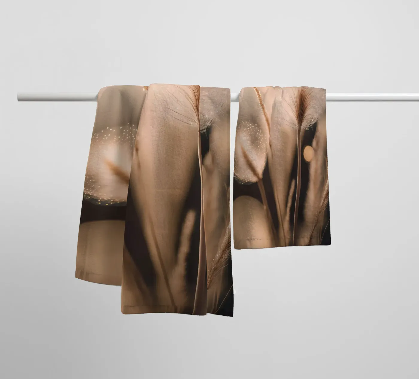 Tiny Light Dots badhanddoek van treechild