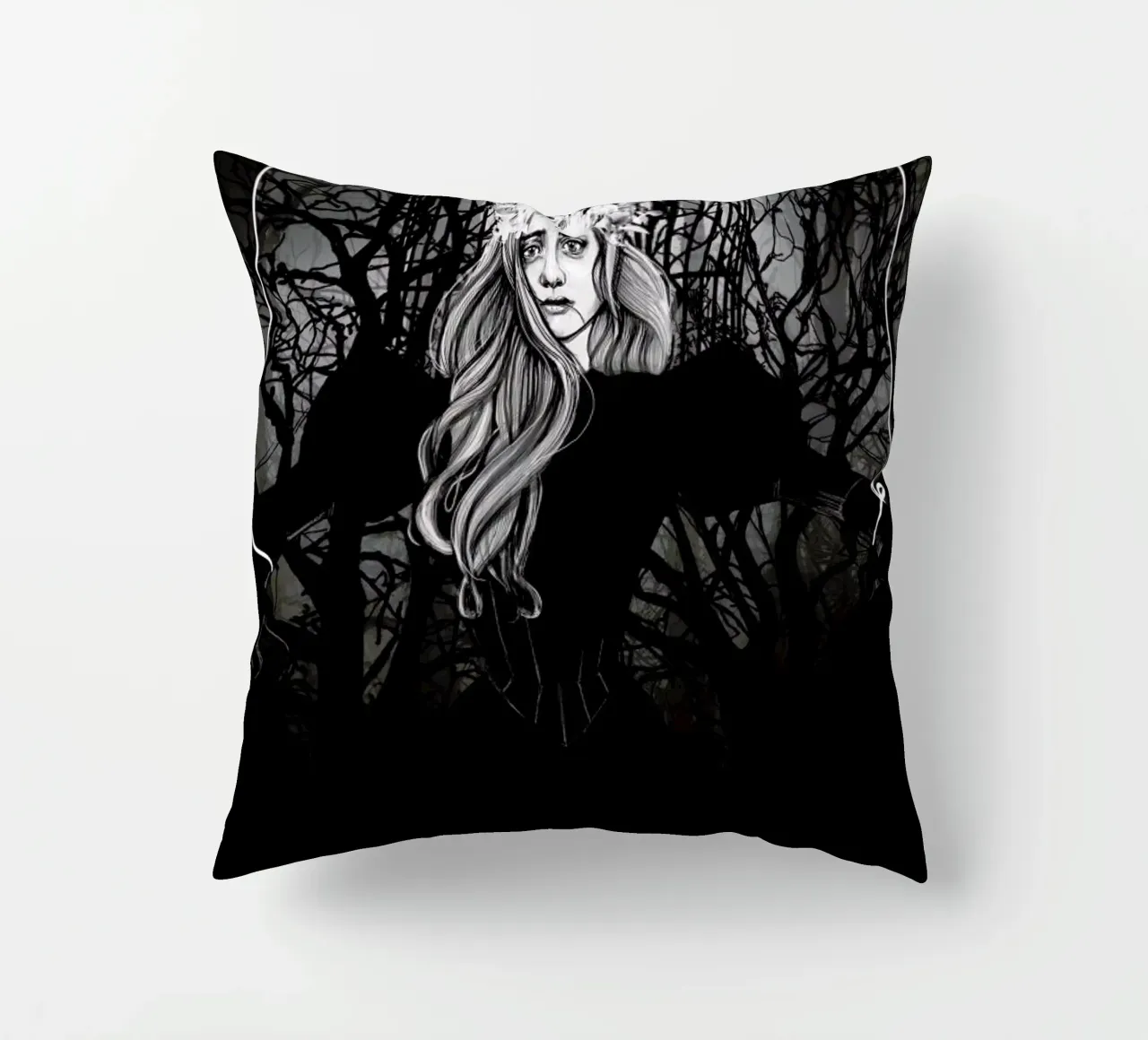 Queen Of The Forest cuscino da Agnes KR Patience