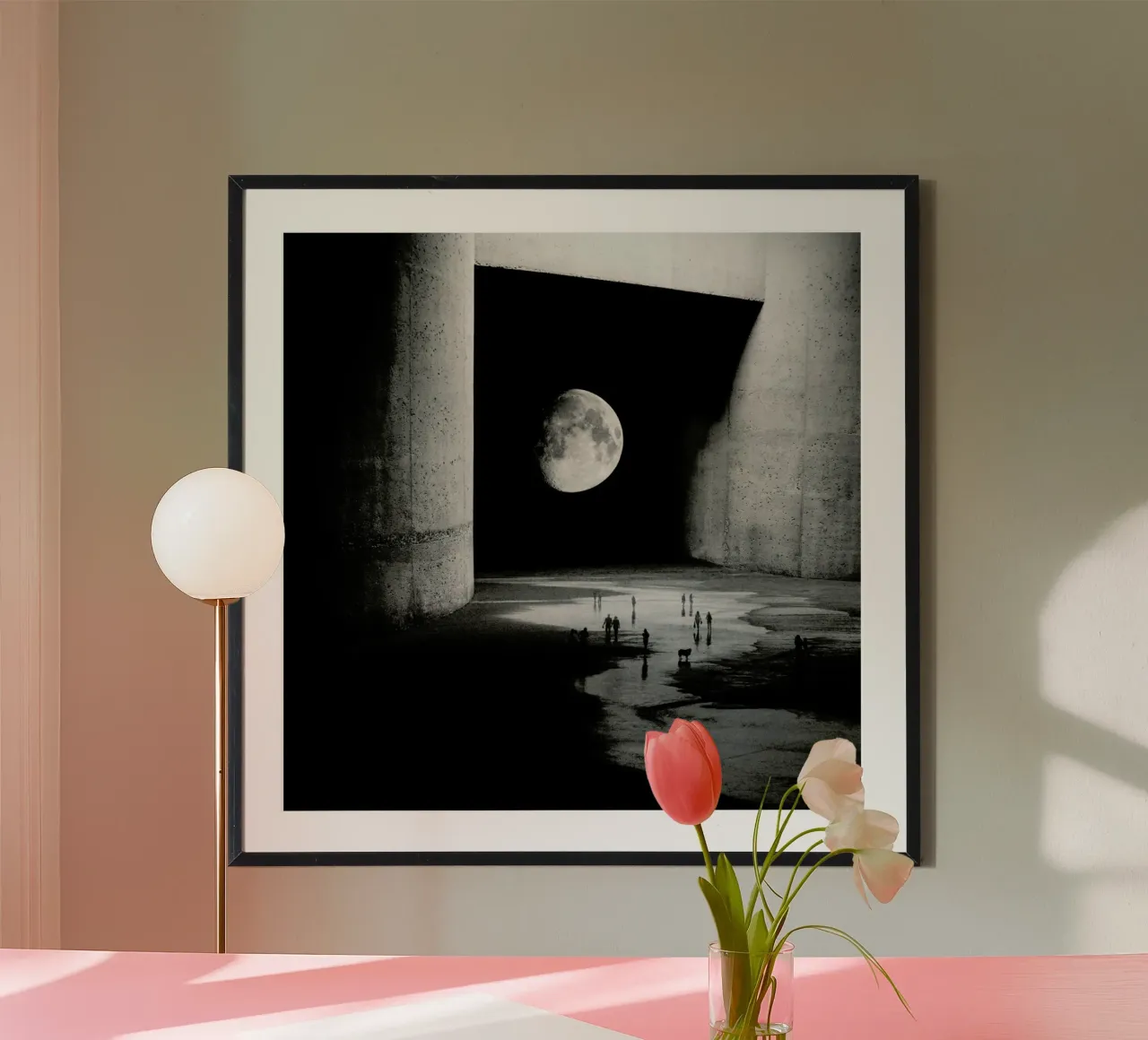 To the Moon poster con telaio in alluminio da Stoian Hitrov