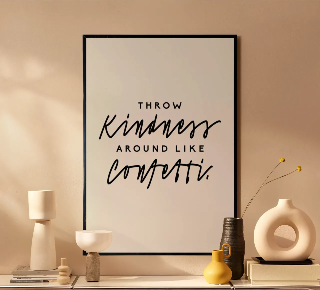 Throw Kindness Around poster da Honeymoon Hotel
