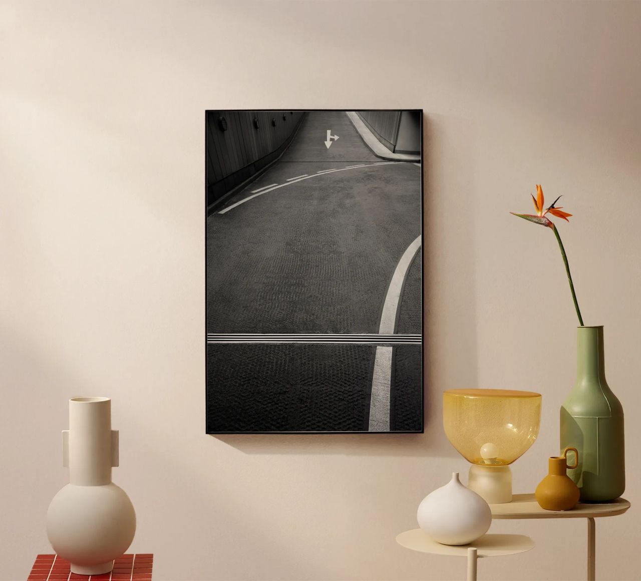 White Arrow plexiglass da Amy & Kurt