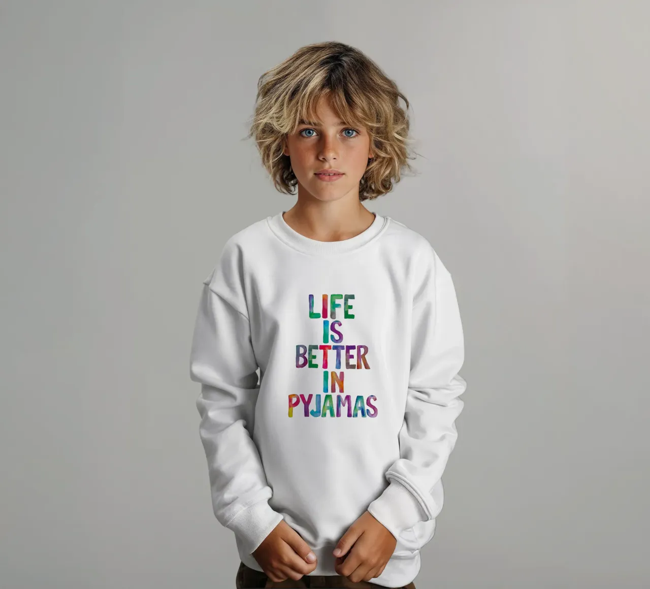 La vita è migliore in pigiama Design tipografico felpa bambino da THE MOTIVATED TYPE