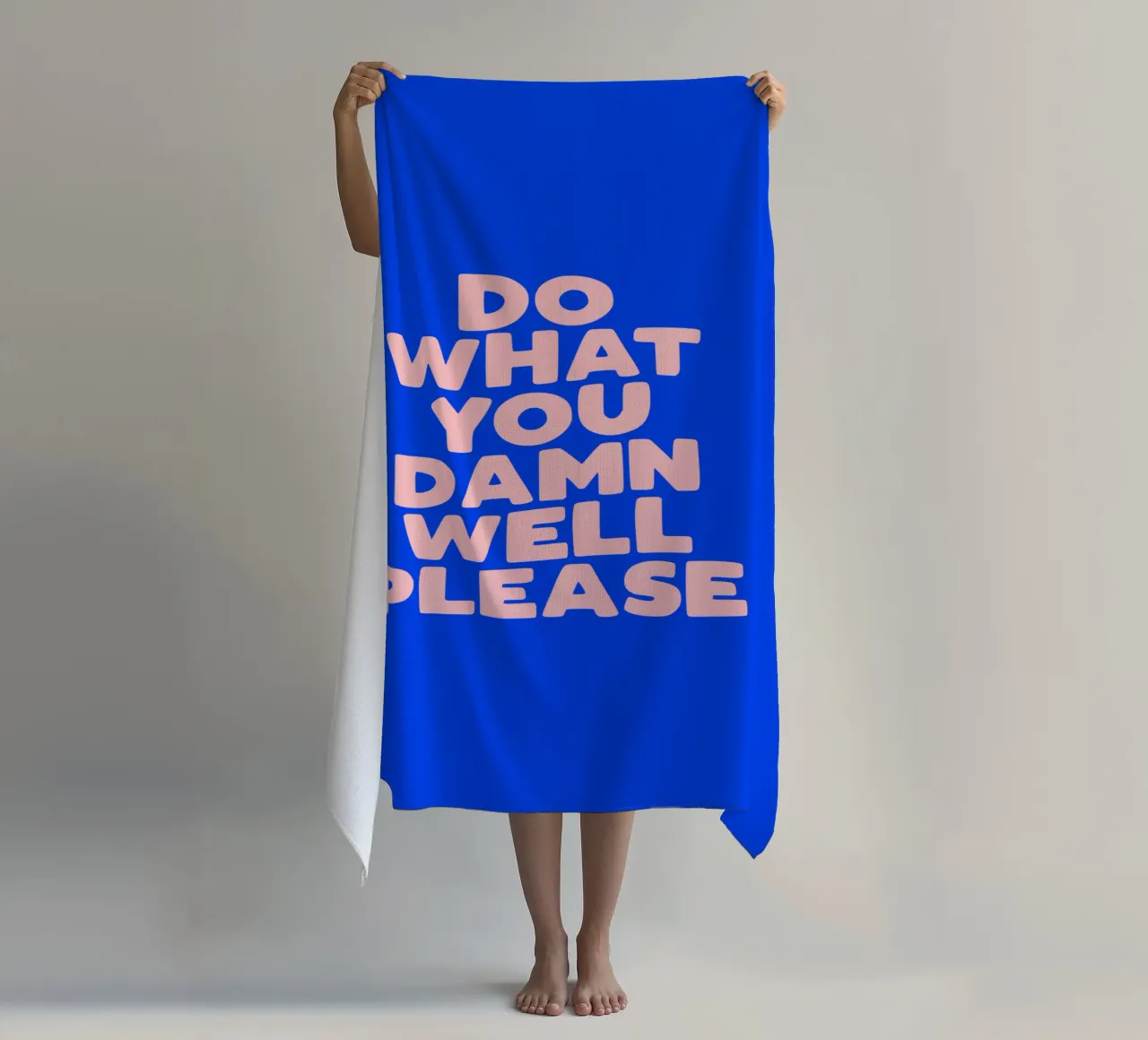 Do what you damn well please Typografie Design in blu telo mare da THE MOTIVATED TYPE
