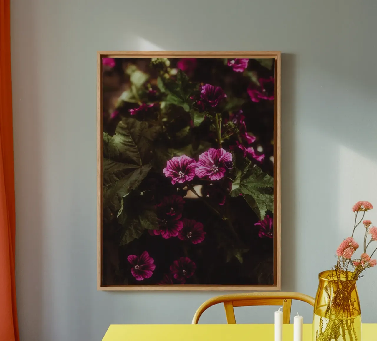 Heldere bloemen canvas met Baklijst van Journey of Vanessa