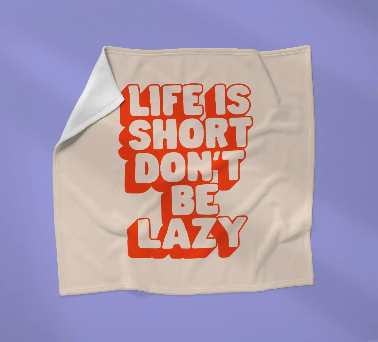 La vita è breve, non essere pigro Design tipografico coperta in pile da THE MOTIVATED TYPE