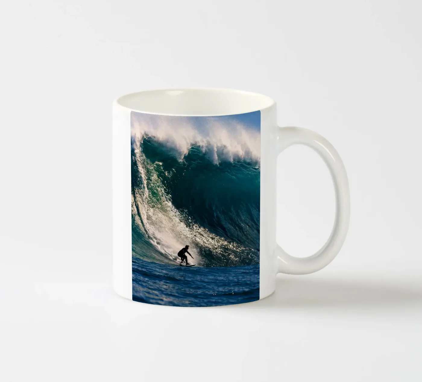 surfer ceramic mug by PitaraS