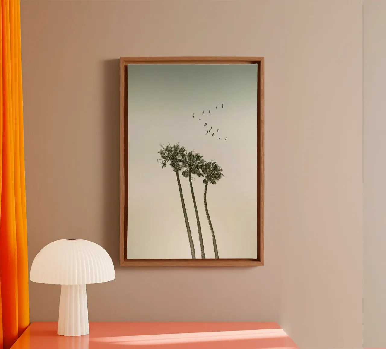 Vintage palmbomen in de zonsondergang canvas met Baklijst van Melanie Viola