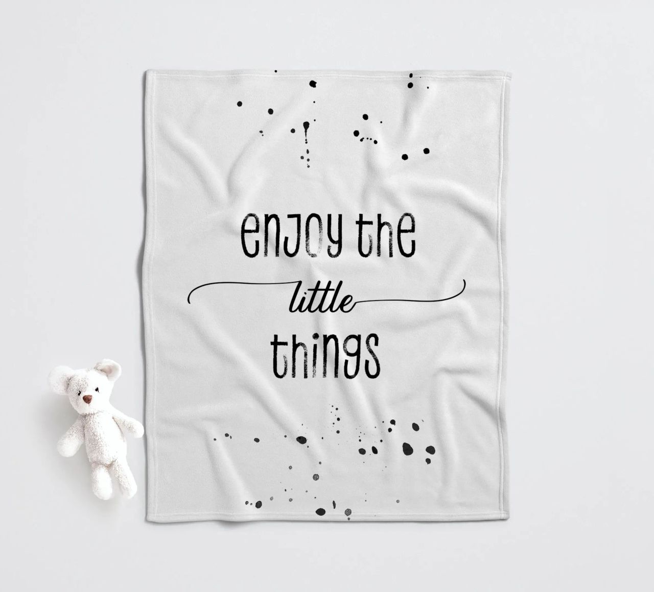 TEXT ART Enjoy the little things coperta in pile da Melanie Viola