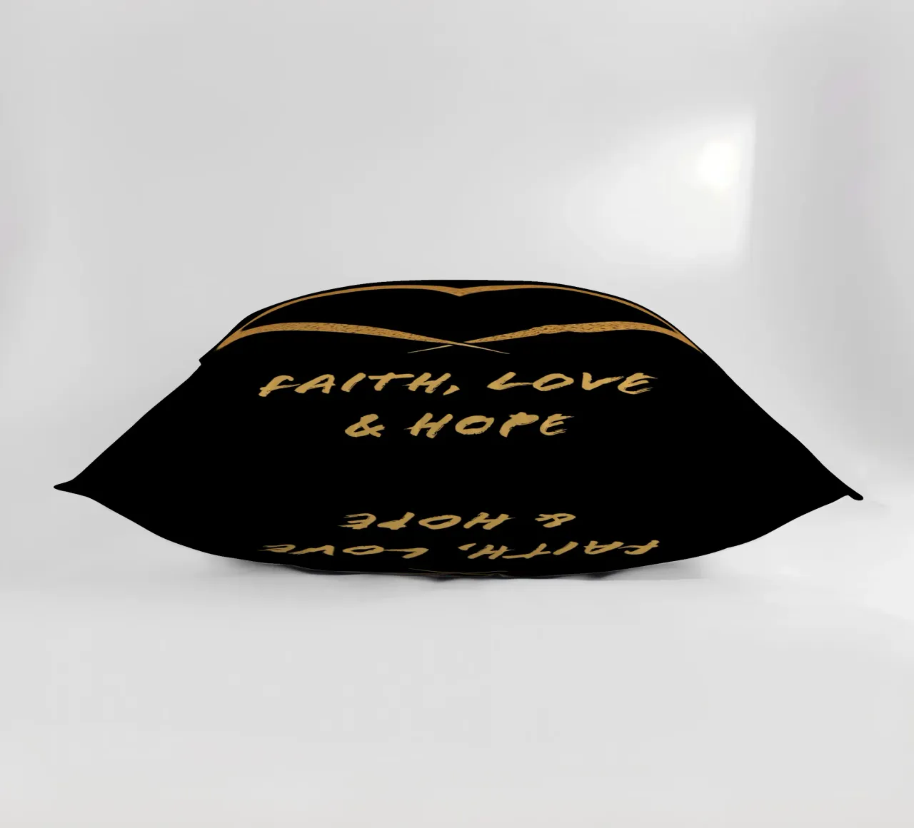 Cuore d'oro fede-amore-speranza e calligrafia cuscino da Autofocus