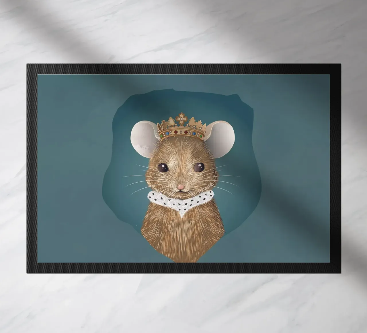 Royal mouse in hiding - noble and charming doormat by kisho art